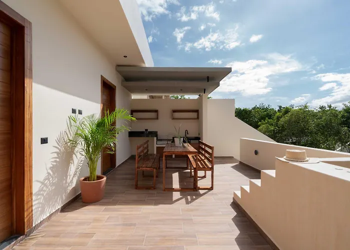 Villa Asana Leaf