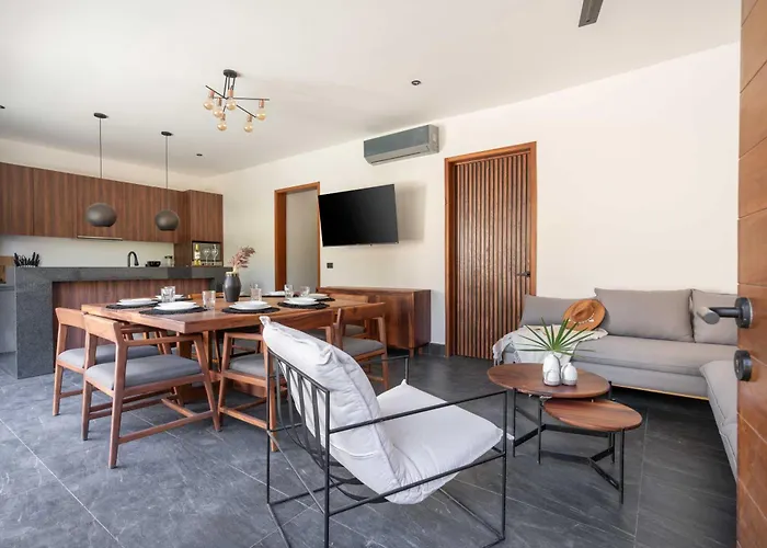 Asana Leaf Villa *