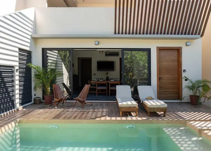 Asana Leaf Villa *