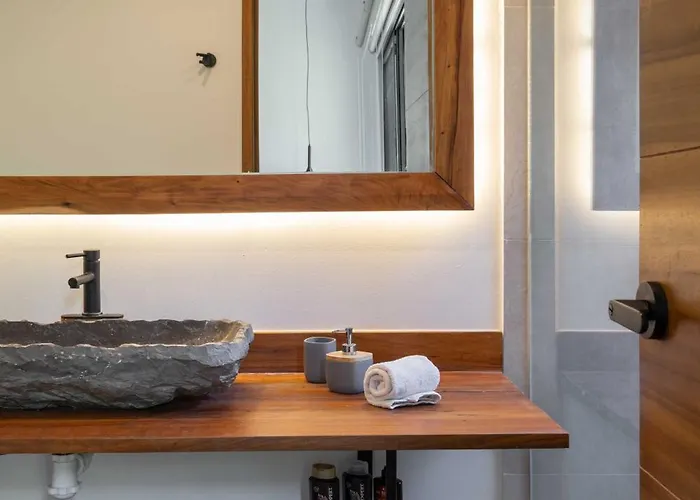 Asana Leaf Villa *